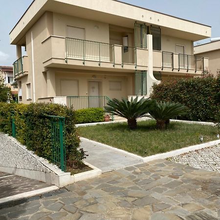Appartamento In Villa A Policoro Exterior foto